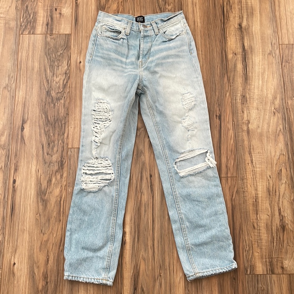 Brand New - BDG Slim Straight Destroyed Jeans - Size 26